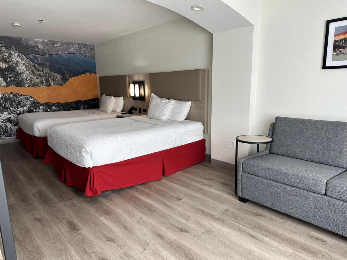La Quinta Inn & Suites By Wyndham Albuquerque Midtown Ngoại thất bức ảnh