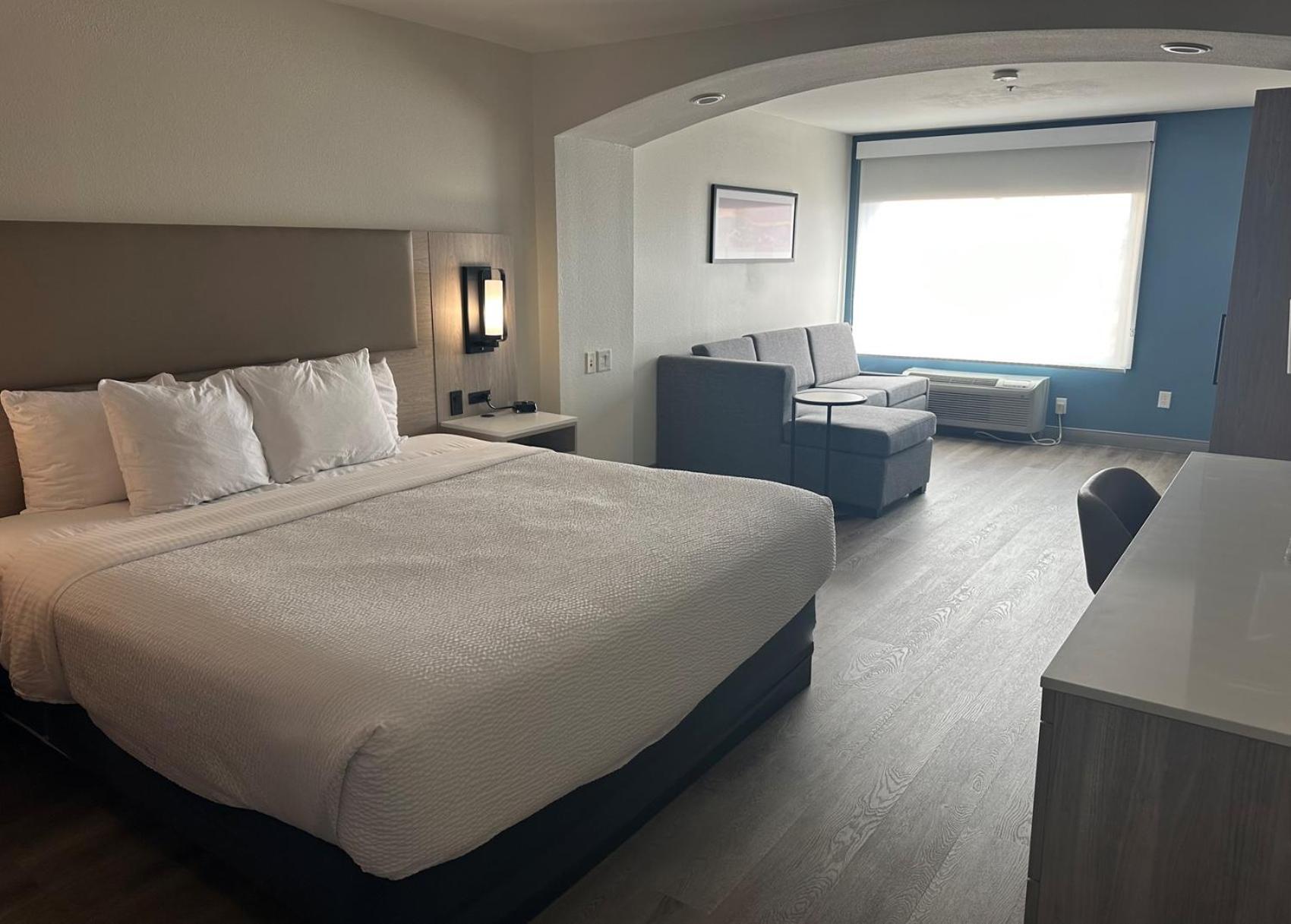 La Quinta Inn & Suites By Wyndham Albuquerque Midtown Ngoại thất bức ảnh